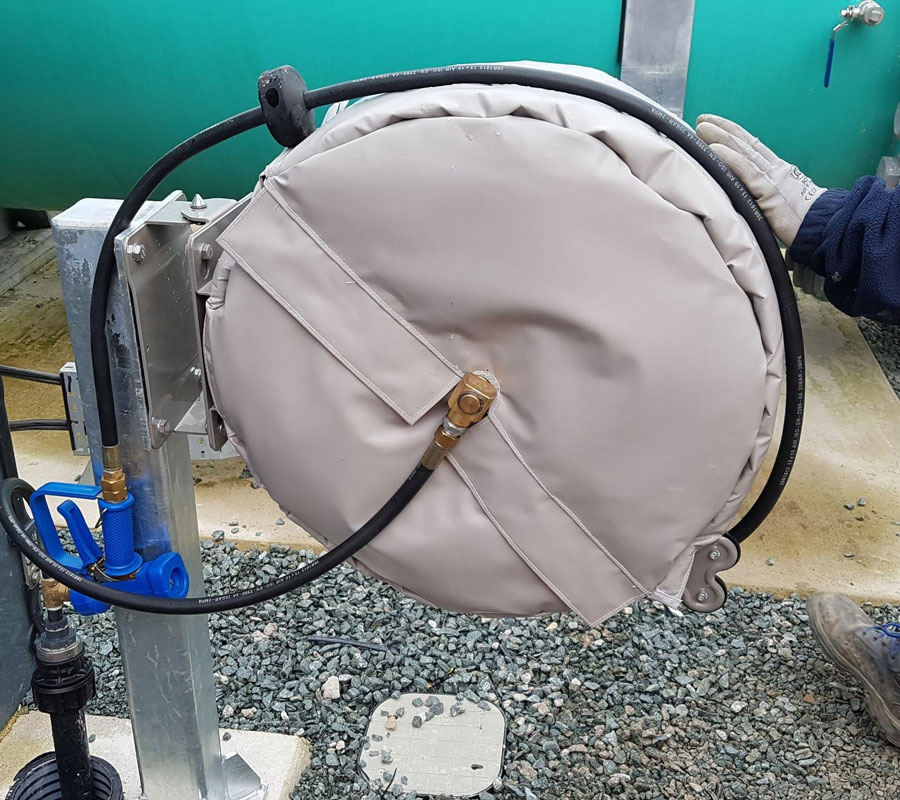 removeable insulation jacket hose